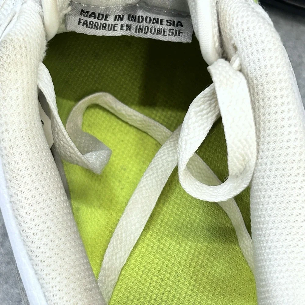 Nike Air Force 1 Low GS White Grey Volt Youth 7Y FN3875-101‎ Shoes